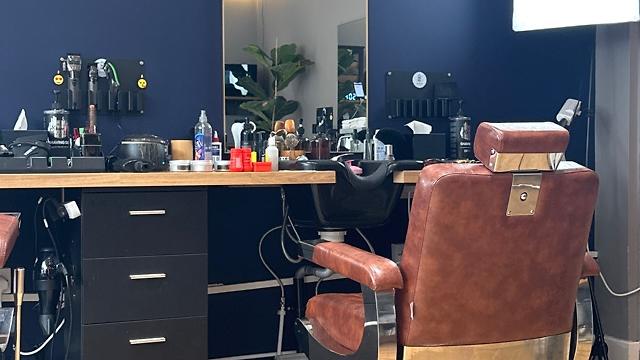 Barber