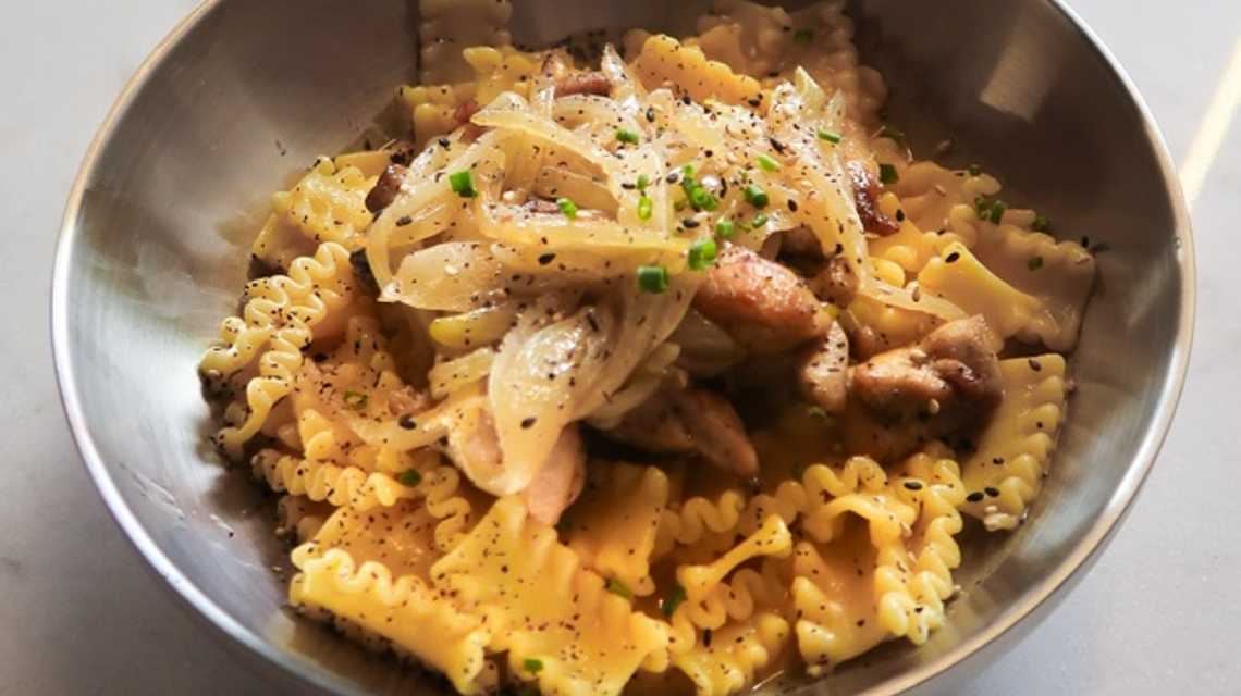 911 Restaurant cover image