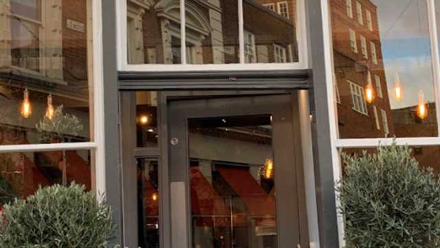 Wood Fired Neapolitan PIzza Chef