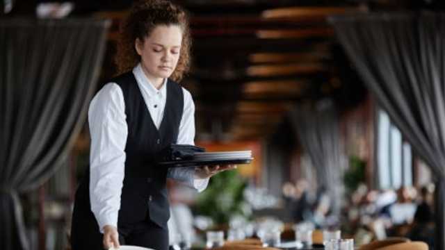 CAMARERO/A PARA RESTAURANTE GASTRONÓMICO ZONA ALMAGRO
