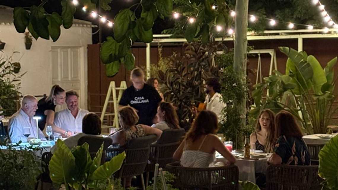 Casa Orellana cover image