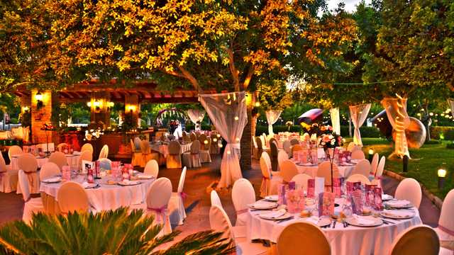 Responsable fines de semana de servicio de sala para bodas y eventos