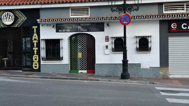 Camarero/a y Cajero/a