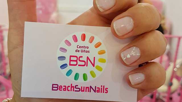Manicurista Técnica Uñas Acrilicas