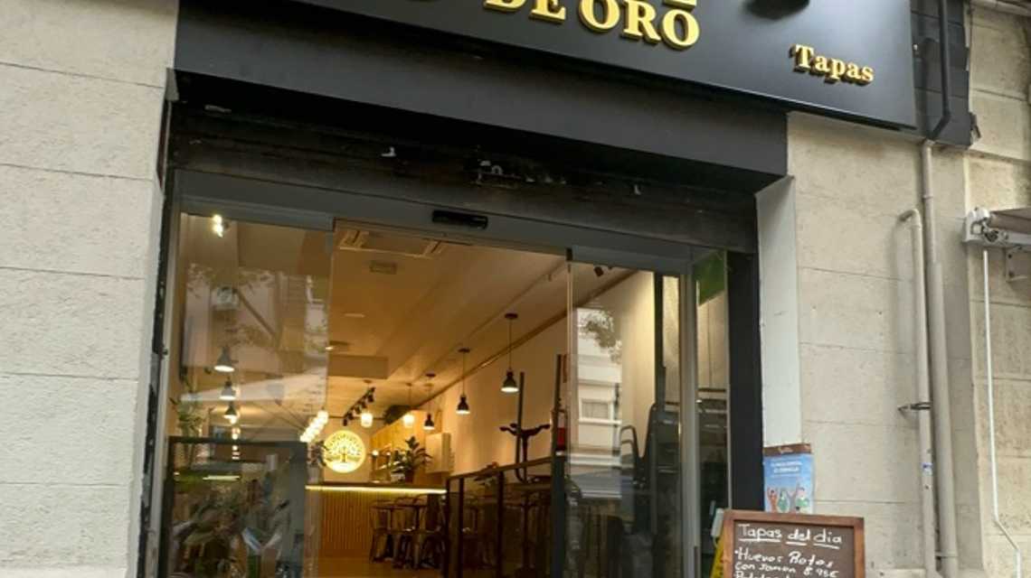 Bar de tapas árbol de oro cover image