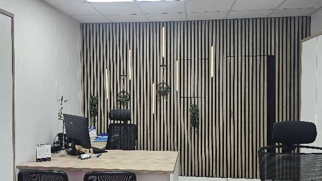 Administrativo cara al público