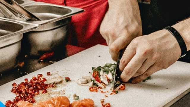 Ayudante/a de Cocina