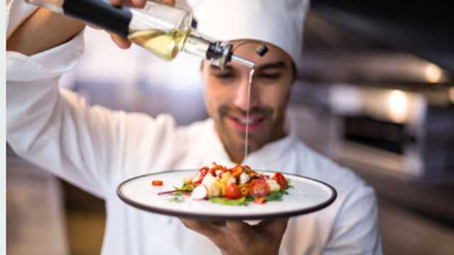 COCINERO/A PARA RESTAURANTE GASTRONOMICO EN L'EIXAMPLE 1550€ - 1700€