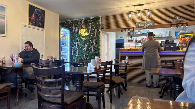 Barista and Waiter / Waitress