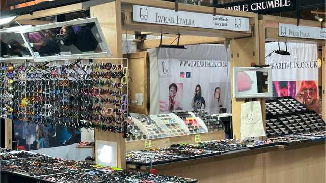 Market Stall Sales Assistant