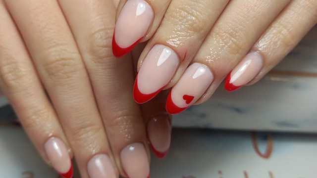 Manicurista Técnica Uñas Acrilicas