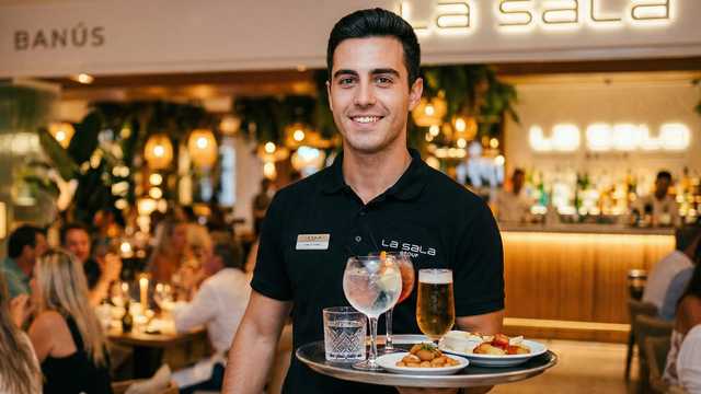 Camarero/a- Bandejero/a