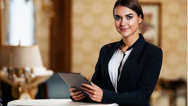 Host/Hostess