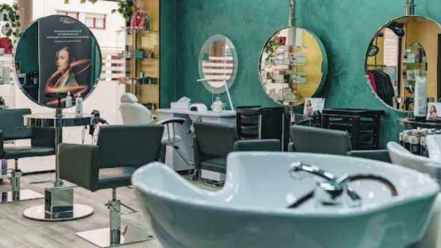 Oficial de Peluquería