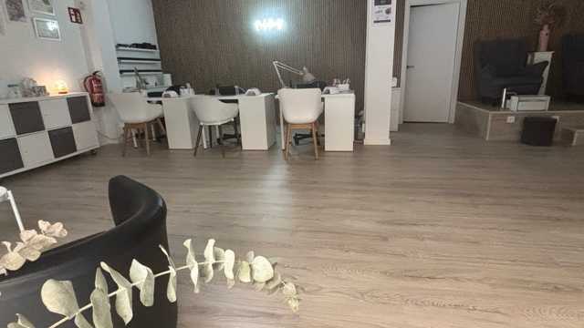 Manicurista Técnica Uñas Acrilicas