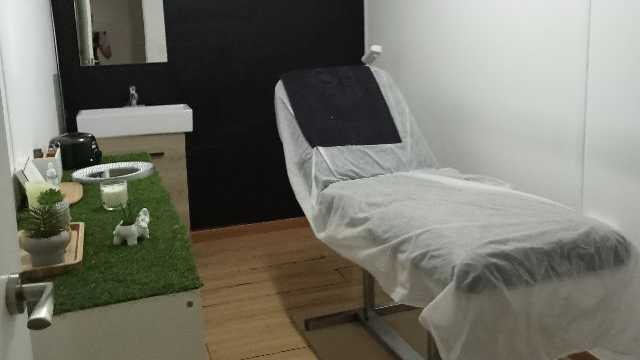 Se alquila estética a muy buen precio a 350