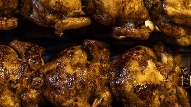Pollos a l’ast