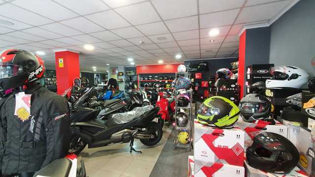 ADMINISTRATIVO/a Y ATENCION AL CLIENTE