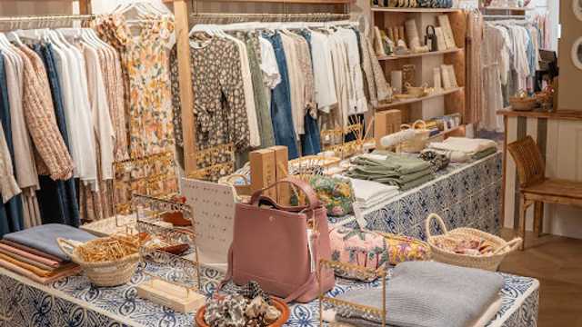 Dependienta de moda & asesora de imagen