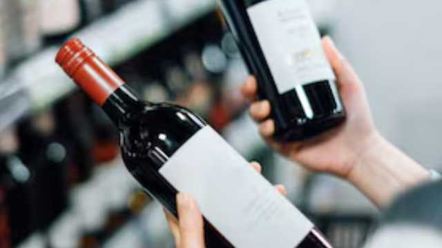 Conocedor de vinos bilingüe para tienda de vinos