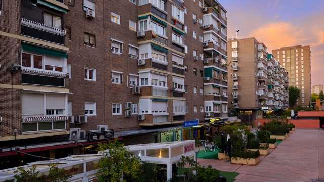 Camarero/a de Sala/Terraza y Barra