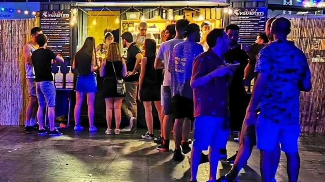INDI FOOD TRUCK cover image