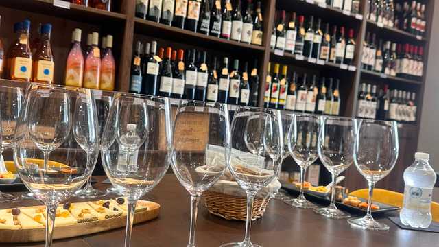 Dependiente/a Vinoteca