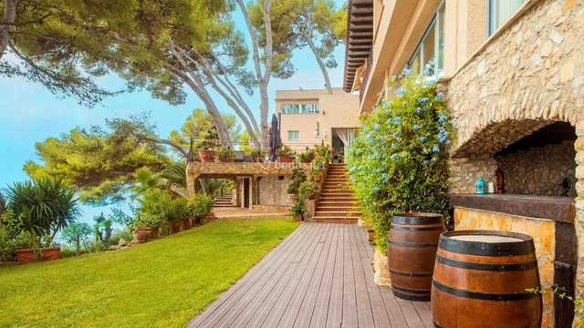 CAMAREROS M/F P/FINES DE SEMANA