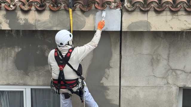 PEÓN Y OFICIAL DE TRABAJOS VERTICALES