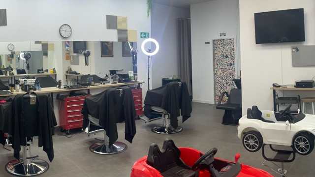 Oficial de Peluqueria