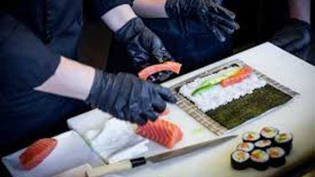 Jefe de Sushi / Itamae / Head Sushi Chef