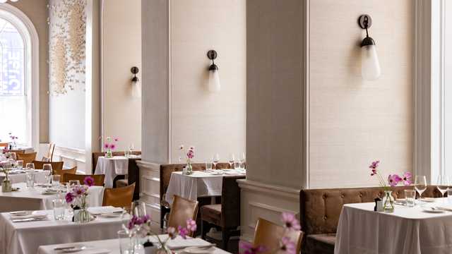 Restaurant Receptionist