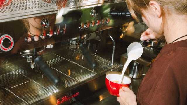 Ayudante de Camarero/a