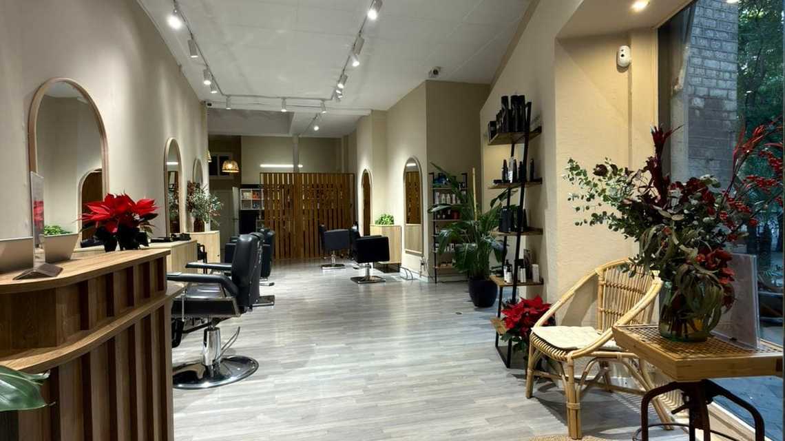 Noon Salón cover image