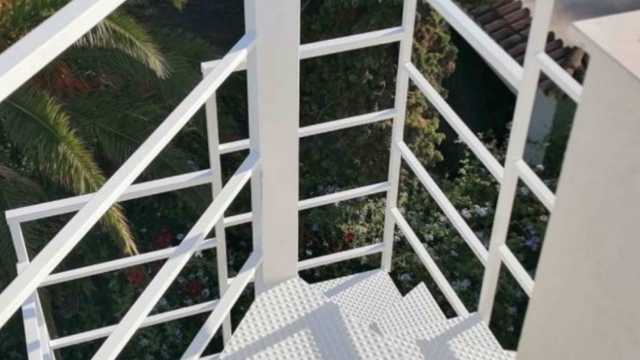 Soldador cerrajería artística y estructuras