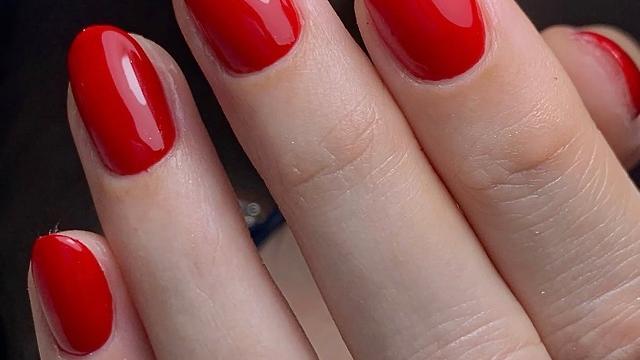 Manicurista con experiencia
