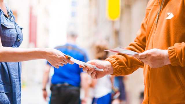 Informador/a pie de calle - FALLAS