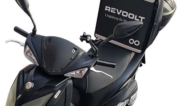 Repartidor con moto de empresa - Madrid