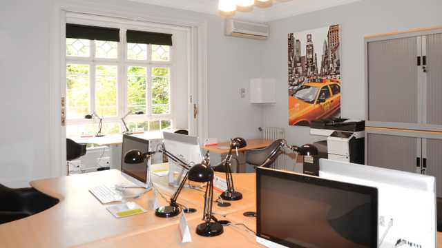 COMERCIAL TRASPASO DE NEGOCIOS