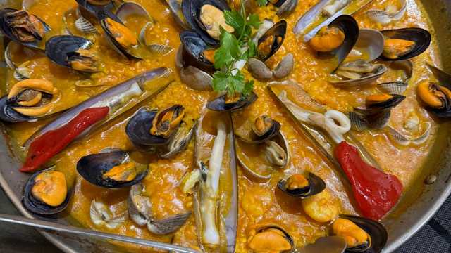 Camarero/a y Cocinero/a
