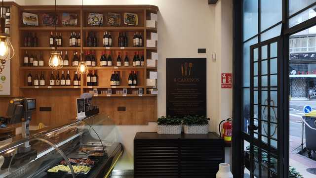 Dependiente/a y Ayudante de Cocina