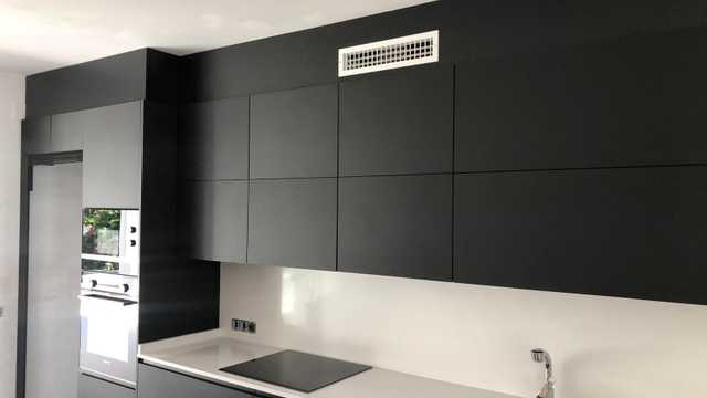 Ayudante/a Montador de Muebles