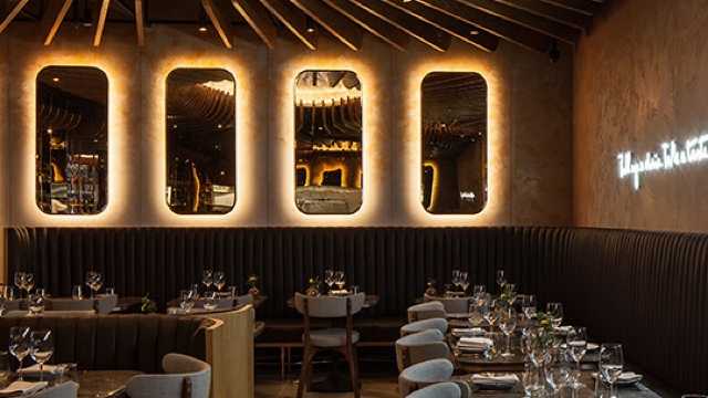 Food and Drink Runner