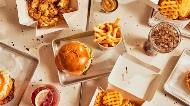 Ayudante/a de Cocinero/a