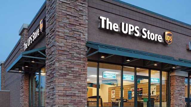 Store Associate