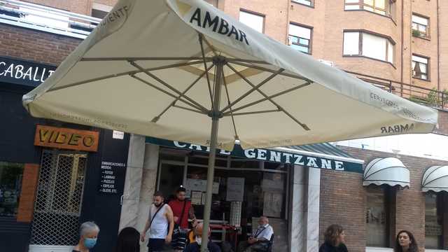 Ayudante de Camarero/a