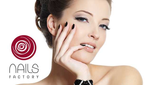 MANICURISTA Y LASHISTA