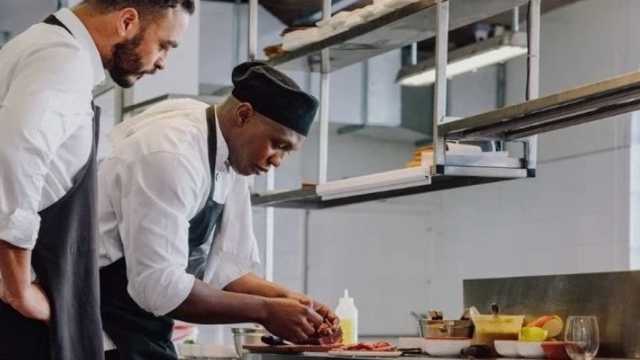 Ayudante/a de Cocina