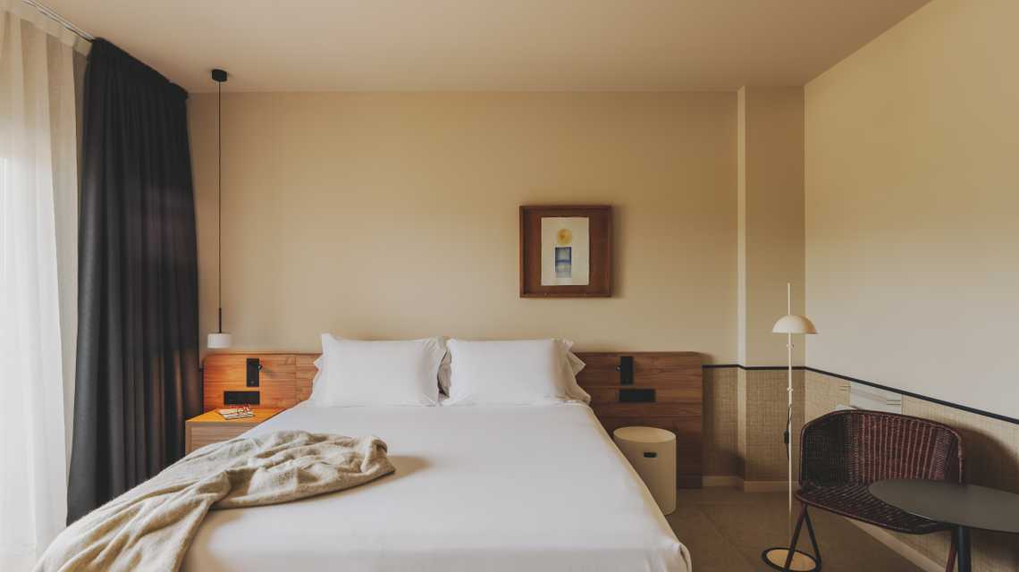 Hotels Mediterraneo Roses cover image