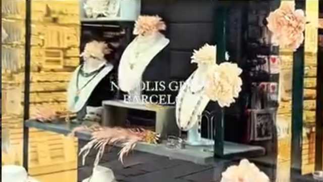 Dependiente en tienda de Moda-Bisuteria